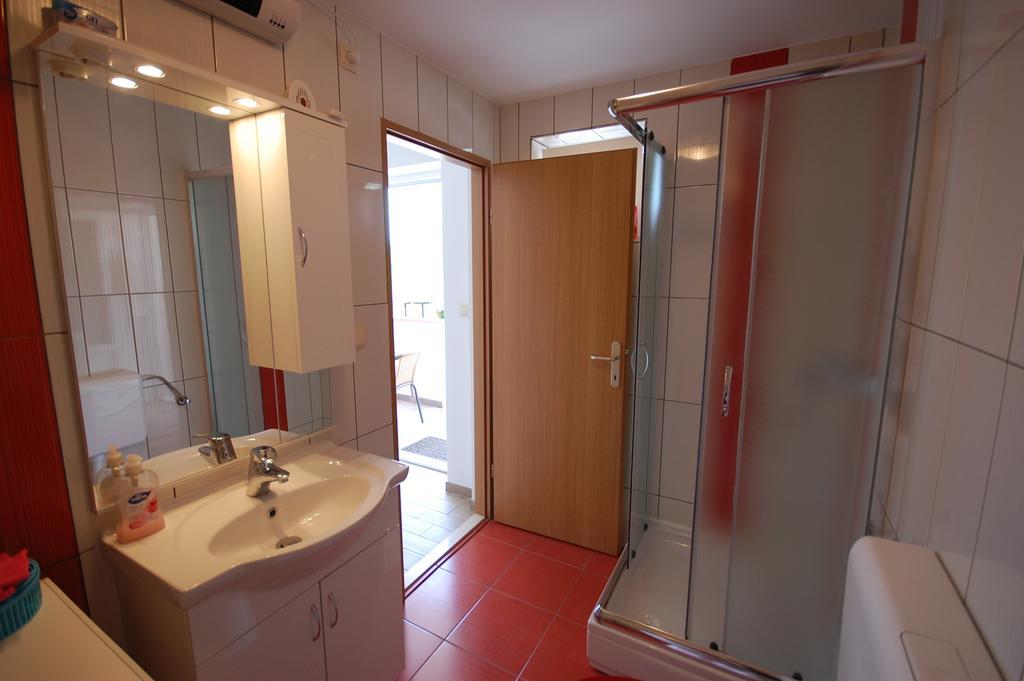 Apartment Bazdaric By El-Pi Tours Sveti Vid-Miholjice 외부 사진
